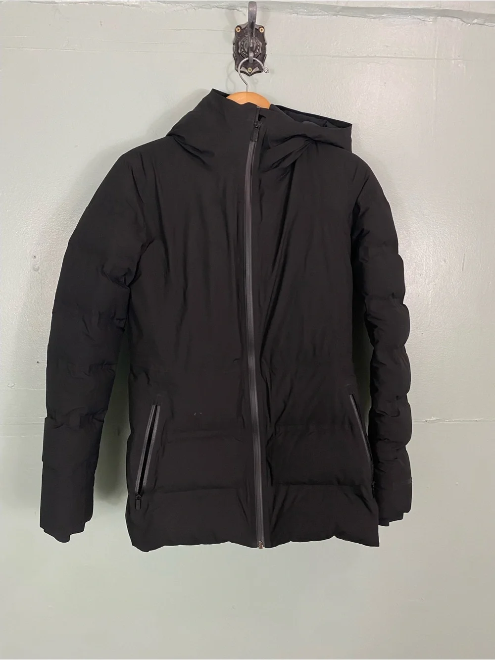 Lululemon Sleet Street 600 Down Fill Jacket Black Size 8